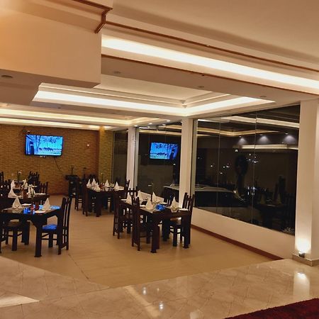 Top Rich Hotel Νουβάρα Ελίγια Εξωτερικό φωτογραφία