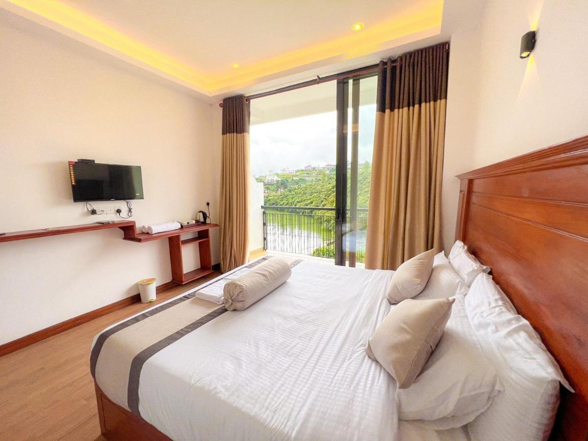 Top Rich Hotel Νουβάρα Ελίγια Εξωτερικό φωτογραφία